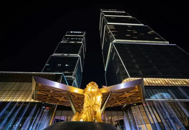 Illuminazione di facciate per hotel di alta classe