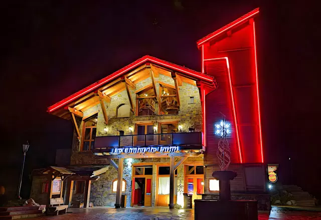 Illuminazione del contorno della casa in Francia