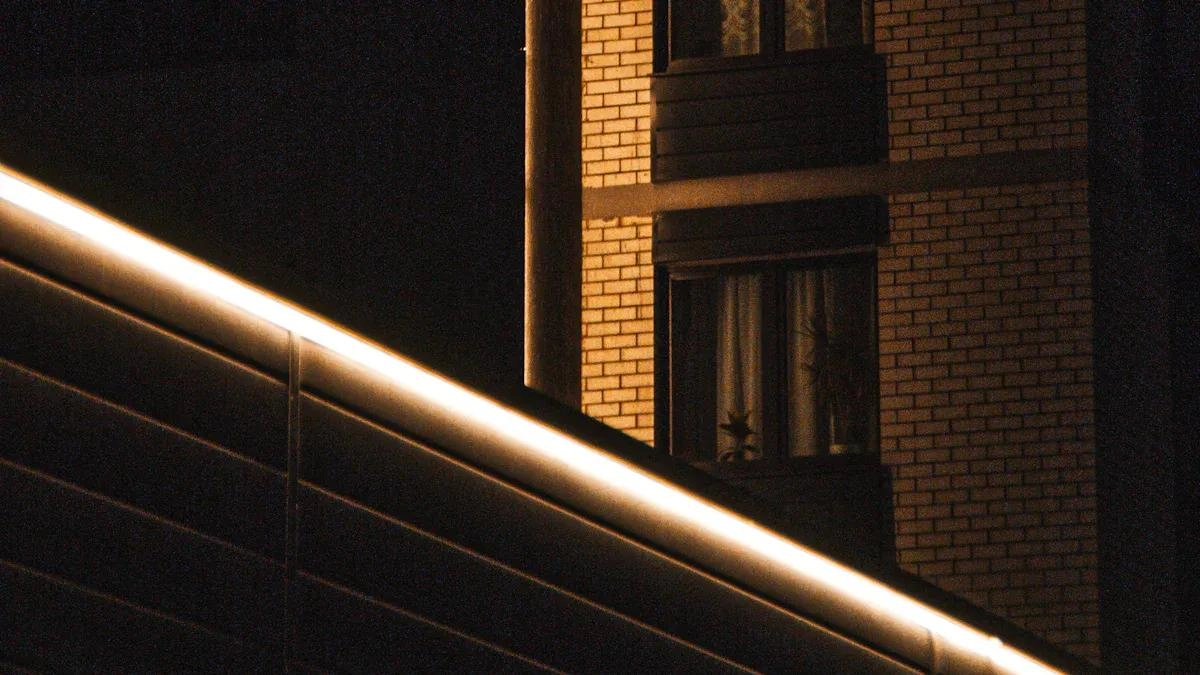 Selezione di wallwasher flessibili per esterni, anti-UV e resistenti agli agenti atmosferici