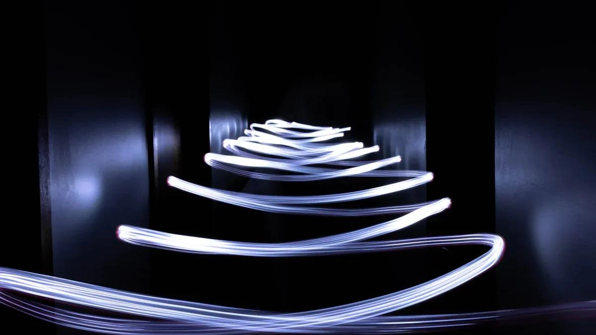 Come specificare la flessibilit&agrave; LED architettonica per colonne a spirale, archi e strutture irregolari